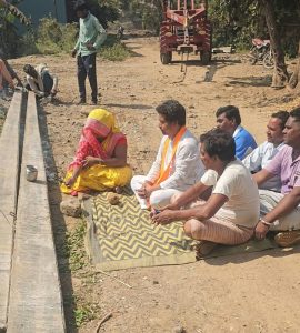 किसानों की मांग हुई पूरी: अंतरवेलिया में नए ट्रांसफार्मर और 12 पोल का भूमिपूजन