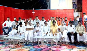 फुटतालाब में गरबा खेलने वाली हजारों ग्रामीण बेटियों का कैबिनेट मंत्री नागर सिंह चौहान और समाजसेवी चुन्नू शर्मा ने बढ़ाया उत्साह