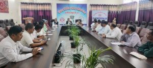 बैठक में सामुदायिक मध्यस्थता के बारे में जानकारी दी