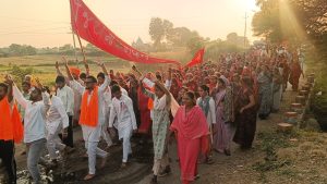 झायड़ा के माँ भवानी एवं महालक्ष्मी मंदिर में हुआ दो पदयात्राओं का संगम