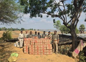 आबकारी विभाग ने टपरी से जब्त की अवैध शराब की 120 पेटियां, कीमत 4.42 लाख रुपए